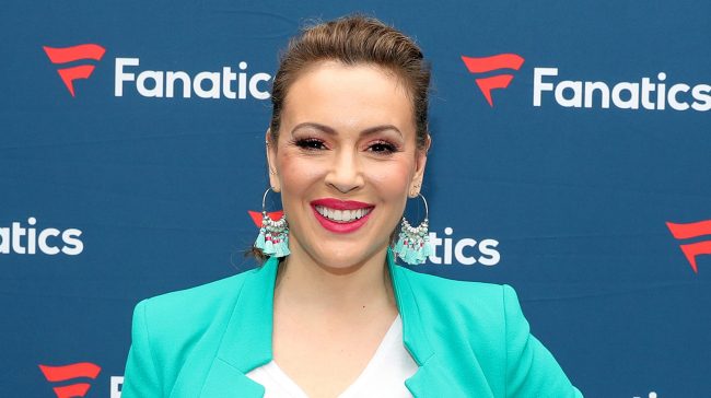 Alyssa Milano Tests Positive For COVID-19 Antibodies After 3 Negatives!