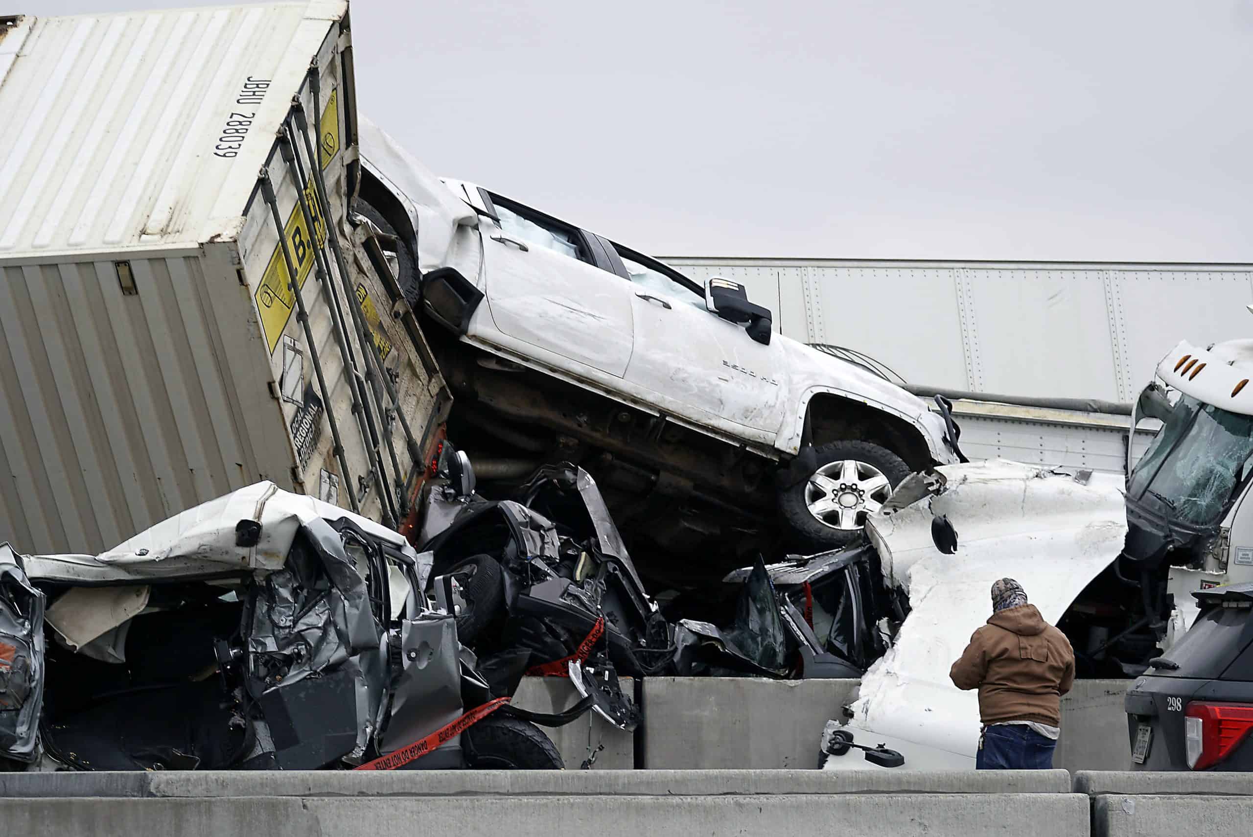 130 Vehicles Pile Up In Texas Interstate, Resulting 6 Deaths And Several Injuries