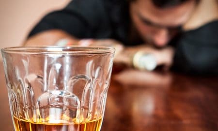 Most People With Drinking Problems Ignore Treatments