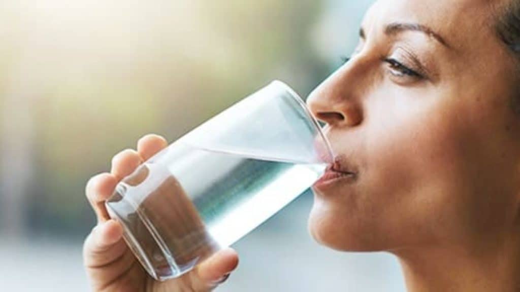 How Does Drinking Water In The Morning Benefit Our Health?
