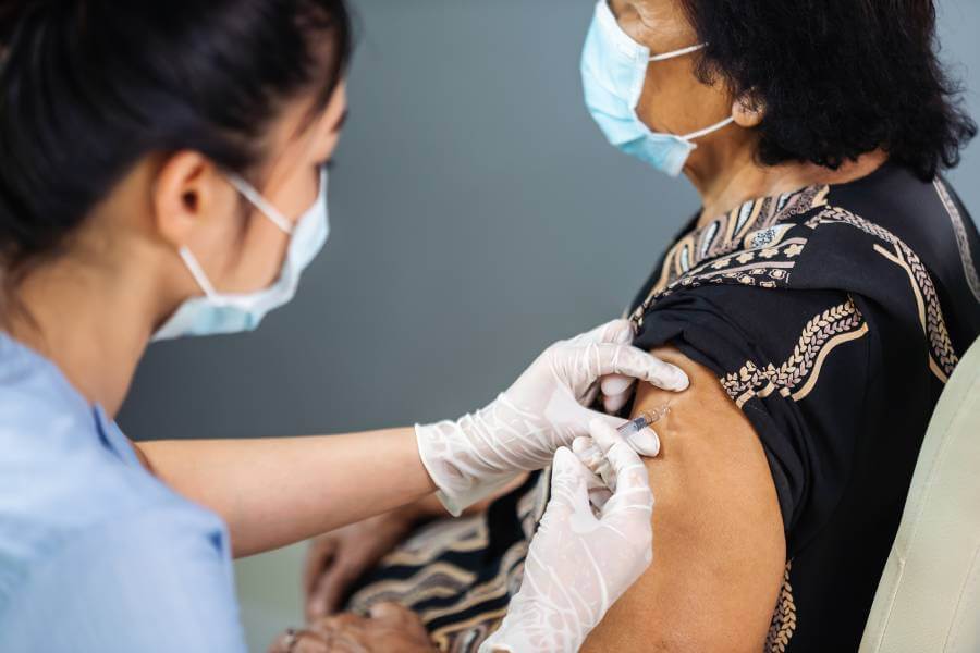 Nurse In Puerto Rico Singlehandedly Vaccinated 1800 People