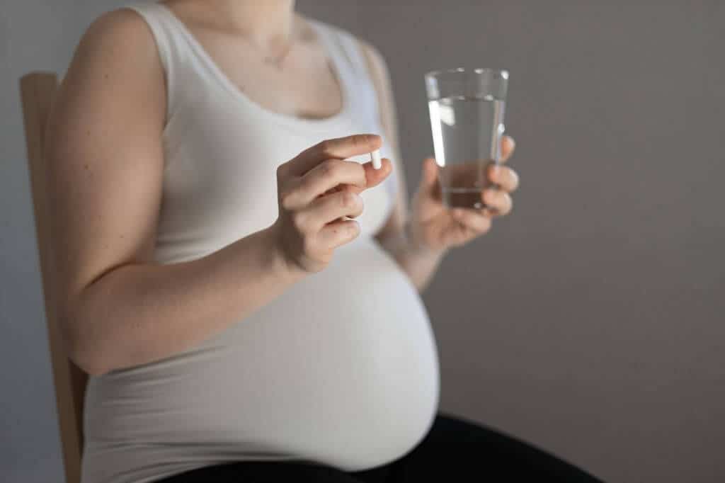 Experts-Suggest-Investigating-Acetaminophen-For-Pregnant-Women