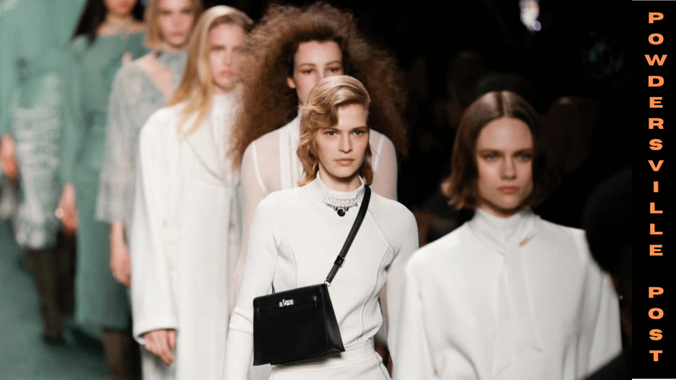 Hermès Bets On A Fresh And Light Collection, Youthful Air For FallWinter 2022