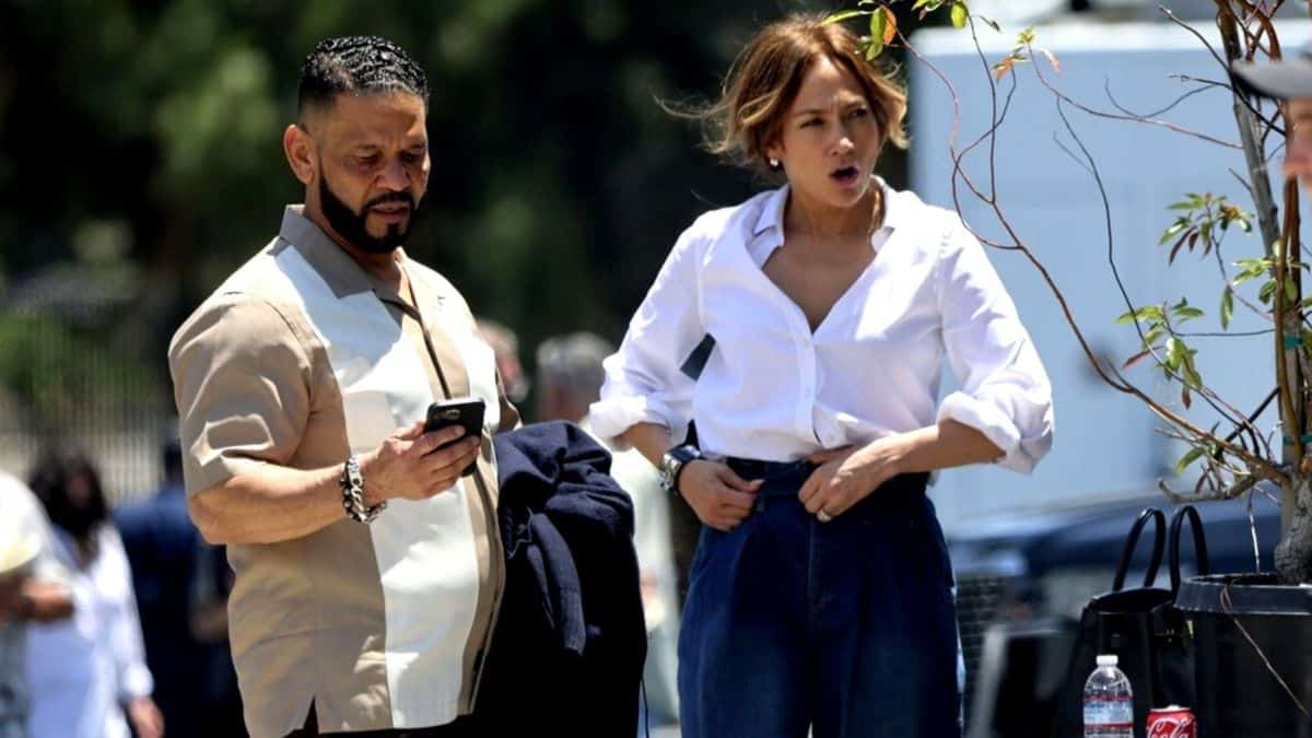 Jennifer Lopez Visits Fiance Ben Affleck On The Set Of The Nike Movie