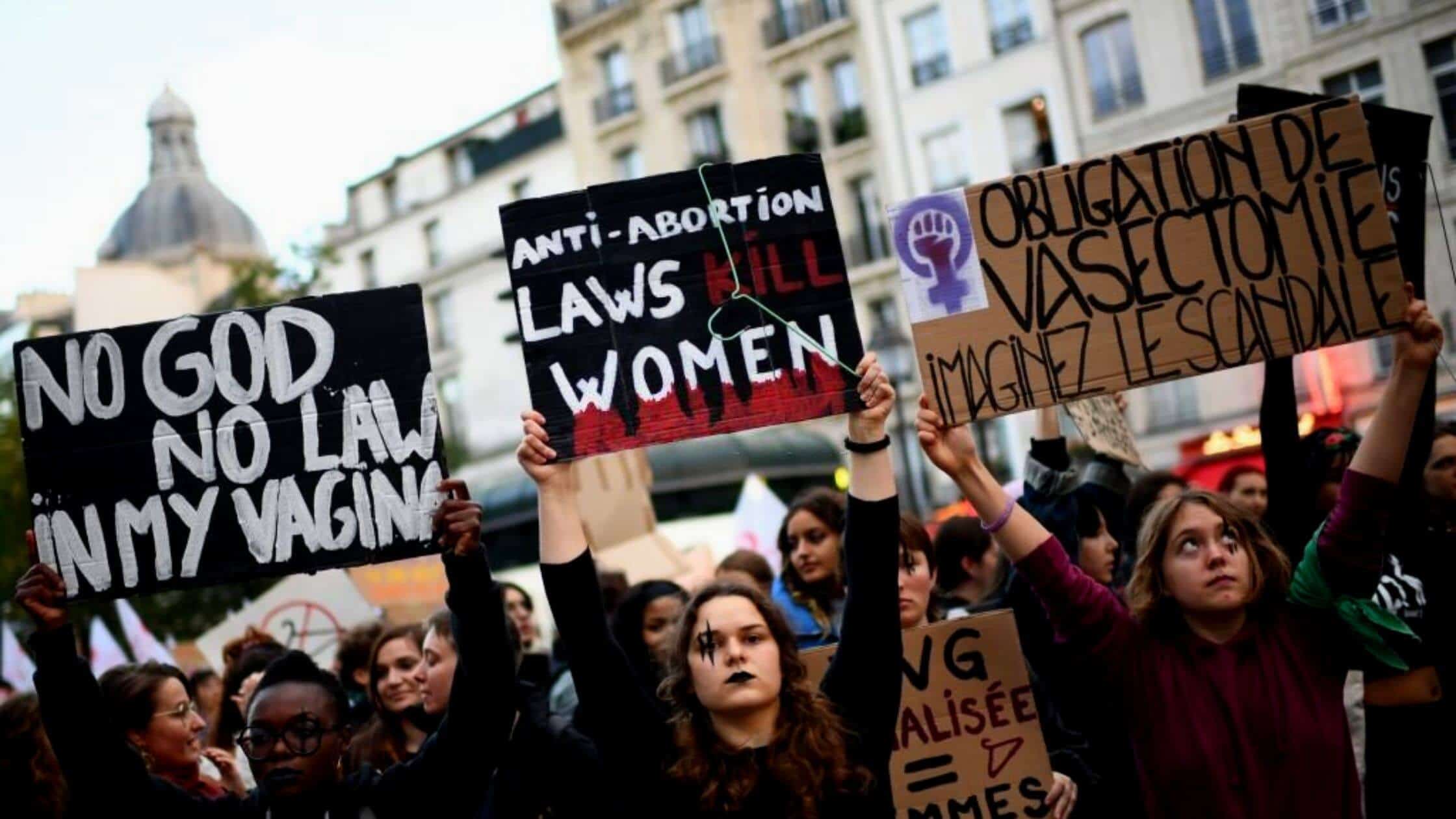 France Makes The First Move To Include The Right To An Abortion In Its Constitution